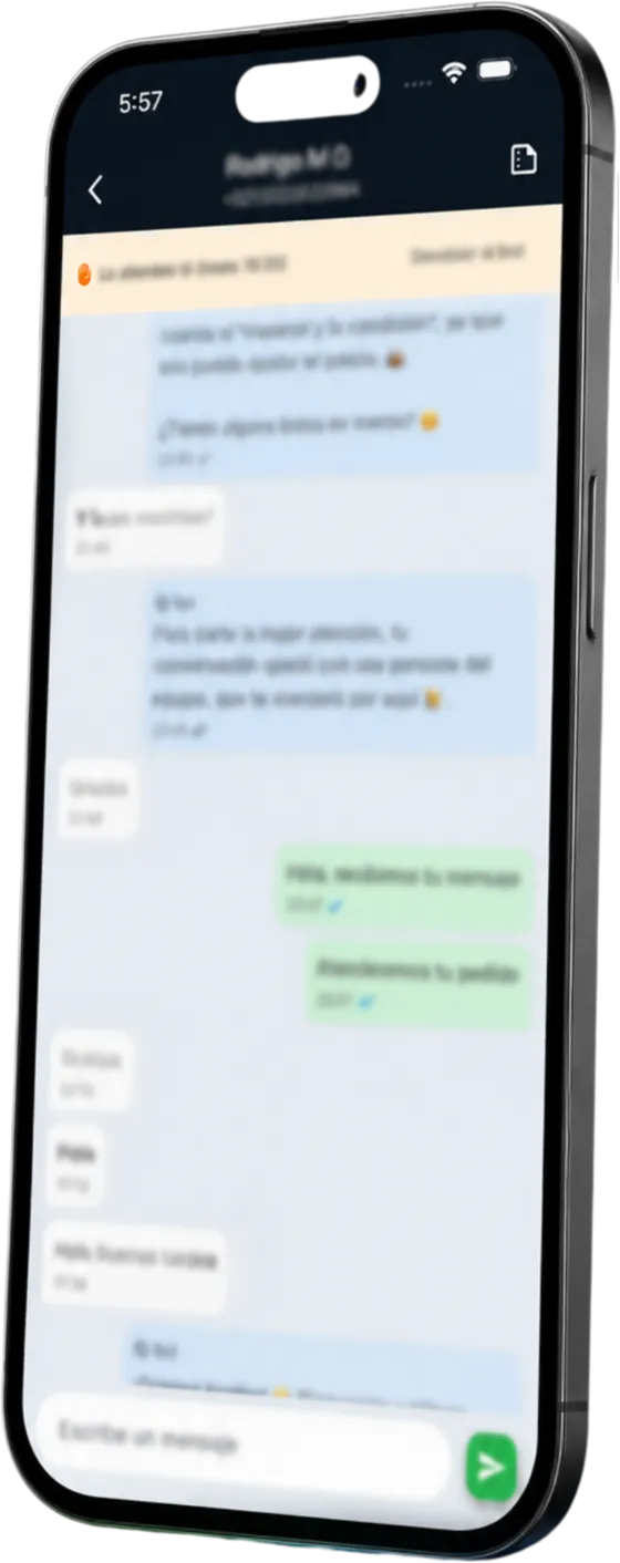 Conversación en la que tomas el control desde la app Relévame